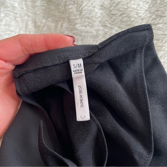 Sunday Best halter top - Picture 4 of 5